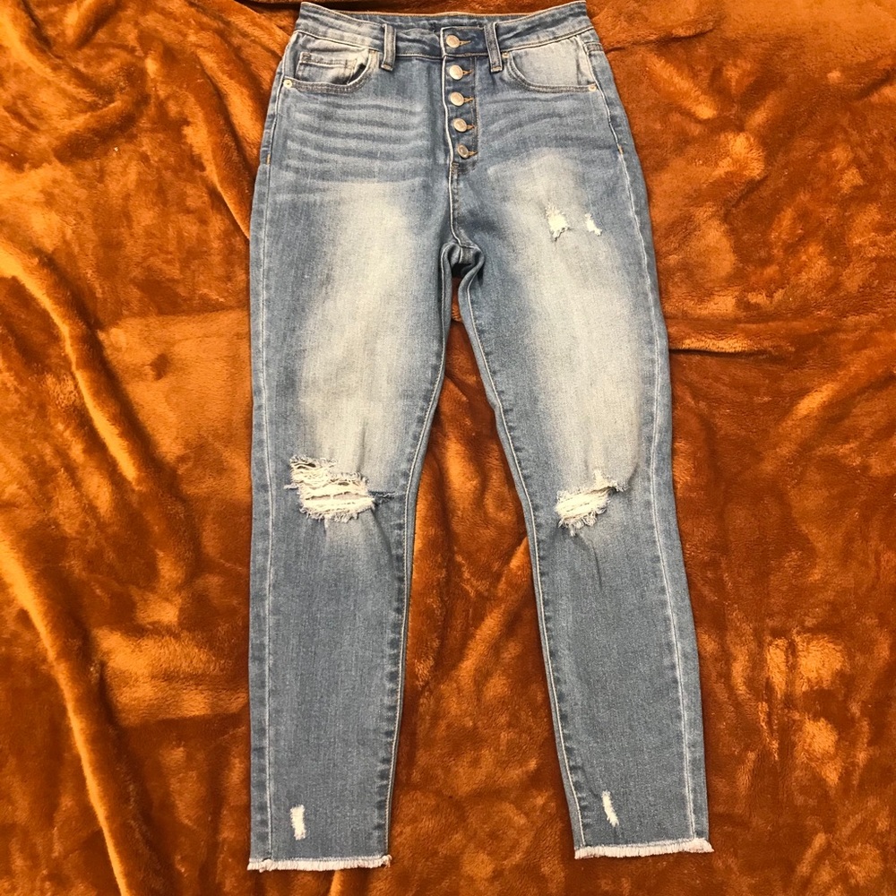 Highwaisted blue jeans